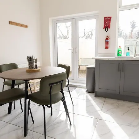 Apartament The Ayton Hideaway *