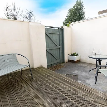 The Ayton Hideaway Apartment
