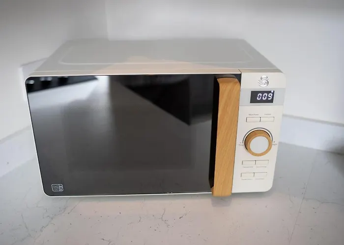 The Ayton Hideaway 아파트