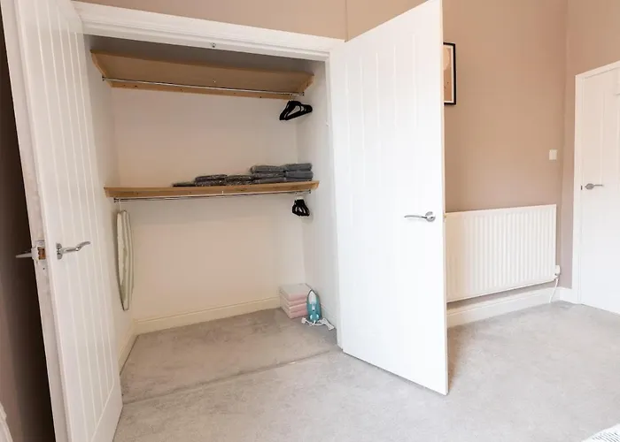 The Ayton Hideaway 아파트 *