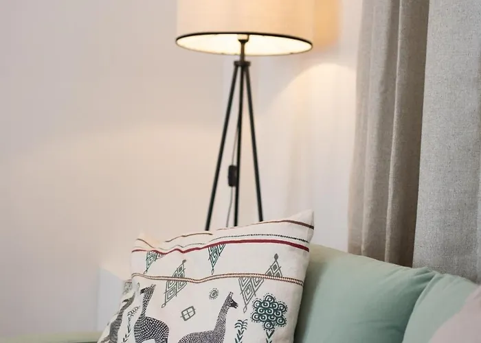 The Ayton Hideaway 아파트